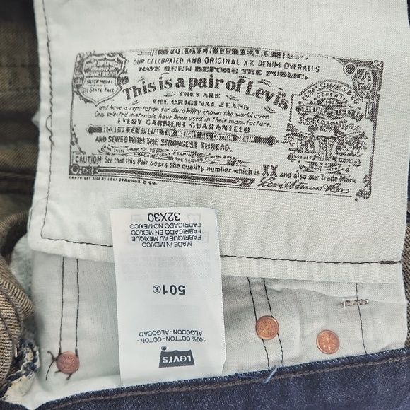 LEVI'S 501 RED TAG Button fly 32×30 jeans, like new - Picture 15 of 17